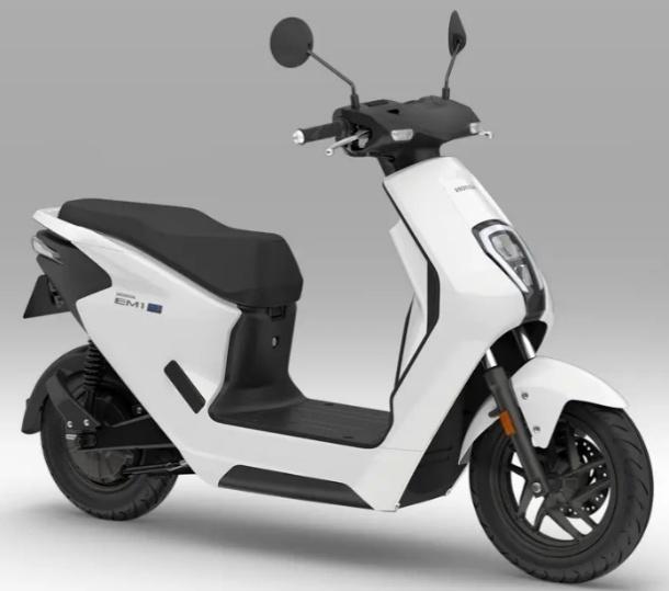 ホンダ原付EVスクーター「e：」シリーズ