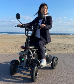 ELEMOsの四輪タイプの特定小型ELEMOs4