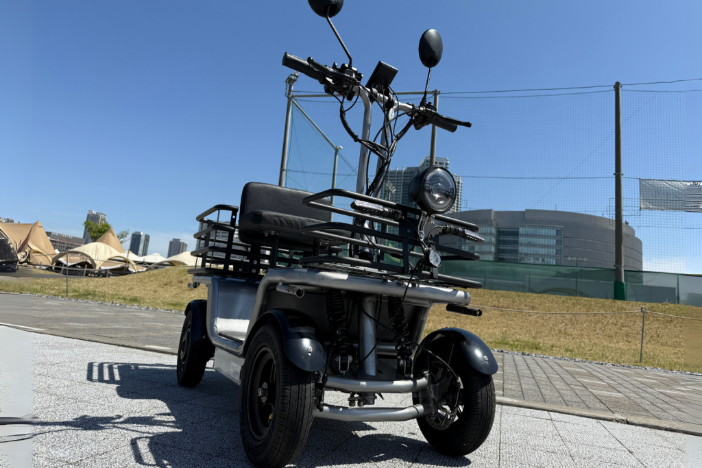 エレカーゴ側面あおり画像 | ELEMOs