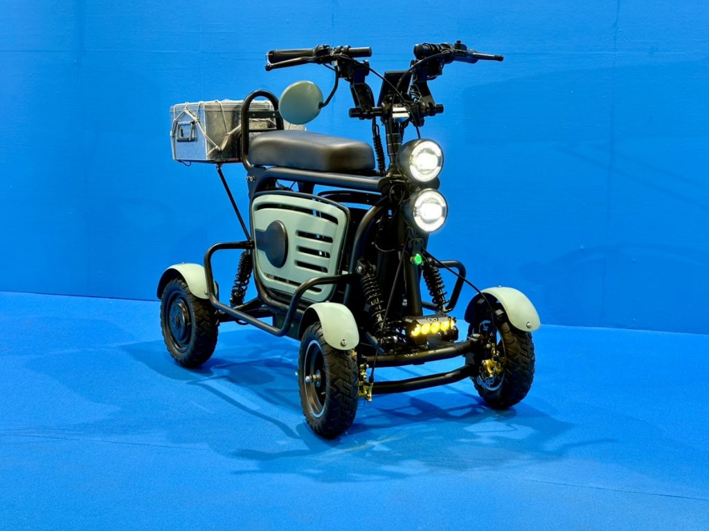 ELEMOs4 REBORNカスタム車両 | ELEMOs